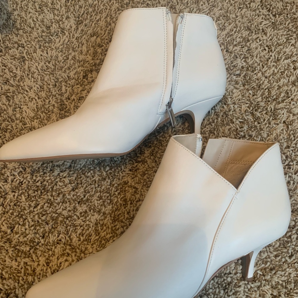 Sam Edelman White Booties
